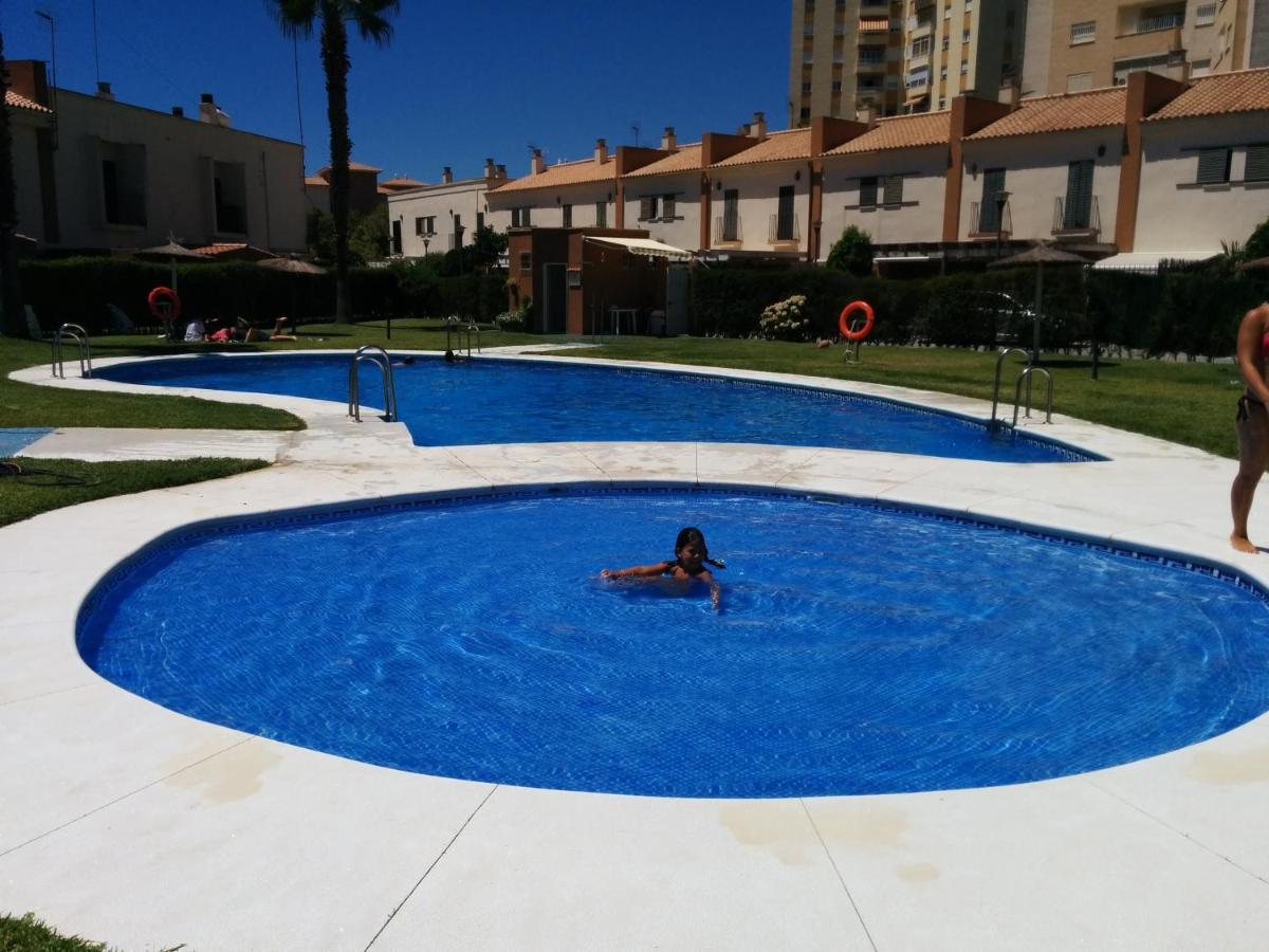 Estudio Con Piscina Y Garaje A 100 Mtr De La Playa Ісла-Крістіна Екстер'єр фото